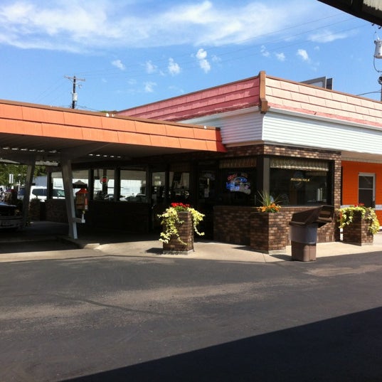 Rudy's Drive In - 1004 La Crosse St