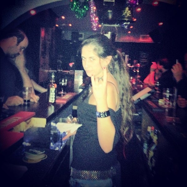 3/14/2012 tarihinde Gilli P.ziyaretçi tarafından The Rock Bar'de çekilen fotoğraf