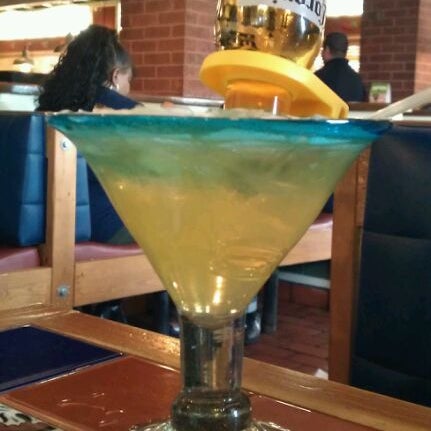 Photo taken at Chili&#39;s Grill &amp; Bar by Lily G. on 4/22/2012