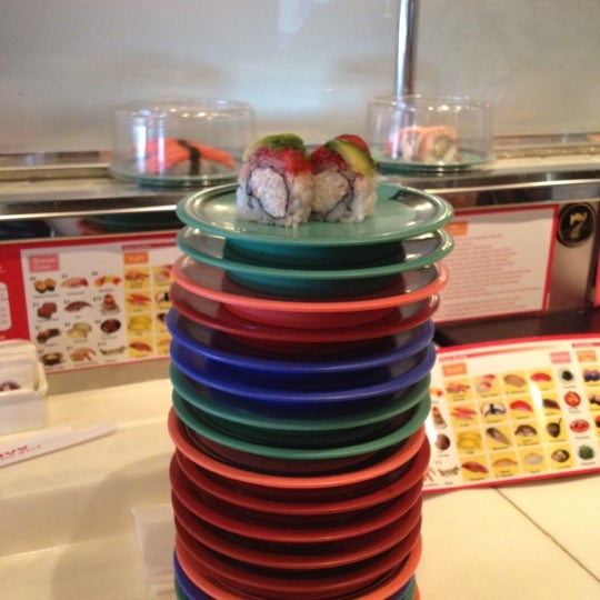 Foto diambil di Sushi Envy oleh Dustin R. pada 8/19/2012