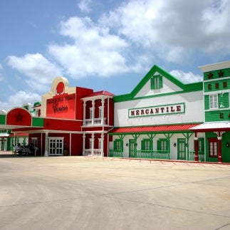 Relive the gold rush days and strike it big at Chisholm Trail Casino, which boasts classic card games and all the best electronic games. This Western-themed casino also has an on-site Billy Sims BBQ.