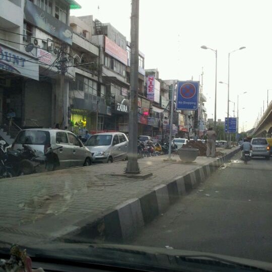Kohat Enclave Metro Station (Now Closed) Shaheed Jagat Narain Marg