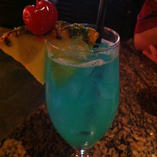 Photo taken at BJ&#39;s Restaurant &amp; Brewhouse by Kim on 9/2/2012