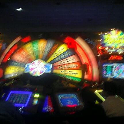 Das Foto wurde bei Belterra Casino von Stephanie S. am 2/20/2012 aufgenommen