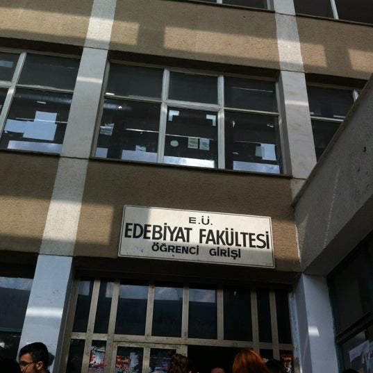 edebiyat fakultesi ege universitesi kampusu