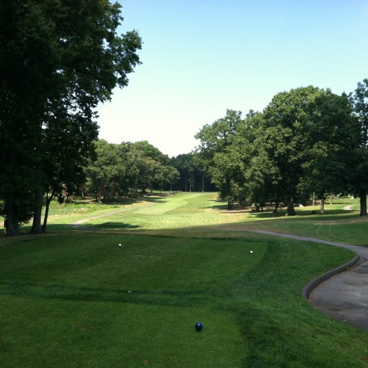Photo taken at Pelham Bay and Split Rock Golf Courses by Christian C. on 9/3/2012