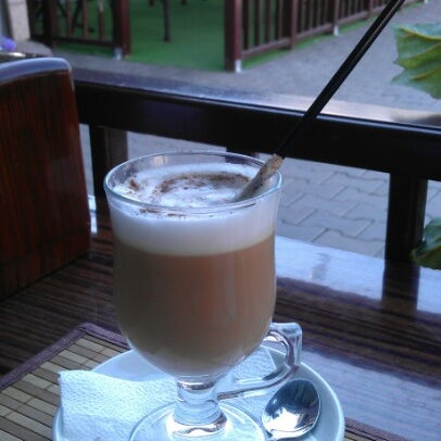 Das Foto wurde bei Corso Coffee von Zhanar Y. am 8/30/2012 aufgenommen