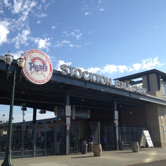 8/13/2012 tarihinde Christopher P.ziyaretçi tarafından Stockton Ballpark'de çekilen fotoğraf