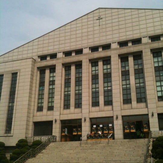 Photo taken at Yonsei University Main Auditorium by Kevin Y. on 5/19/2012
