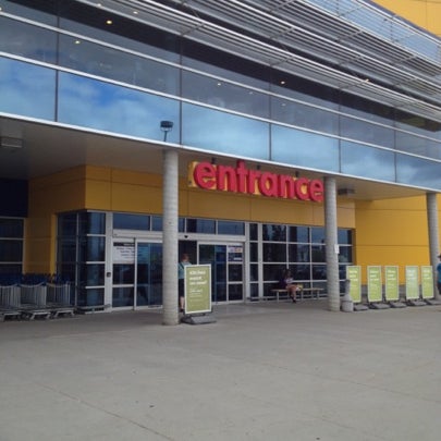7/21/2012에 Dana S.님이 IKEA Edmonton에서 찍은 사진