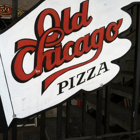 Old Chicago Pizza Pizza Place in Petaluma