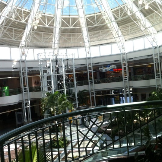 7/25/2012에 🇬🇧Al G.님이 Vista Ridge Mall에서 찍은 사진