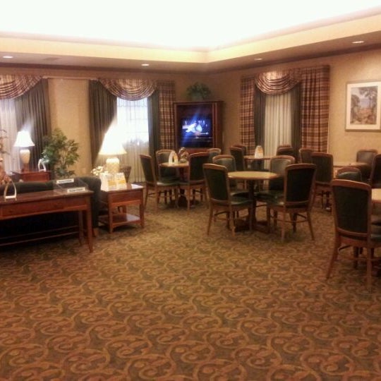 Photos At Comfort Inn Suites Austintown 5425 Clarkins Dr