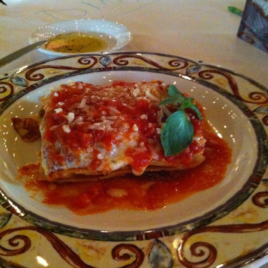 Foto scattata a Romano&#39;s Macaroni Grill da Narcisa il 5/4/2012