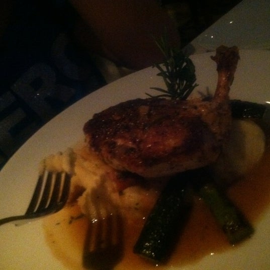 Photo taken at Silo Restaurant &amp; Bar by Zee Z. on 3/12/2012