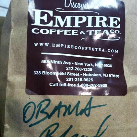 2/11/2012 tarihinde Gregorio P.ziyaretçi tarafından Empire Coffee &amp; Tea'de çekilen fotoğraf
