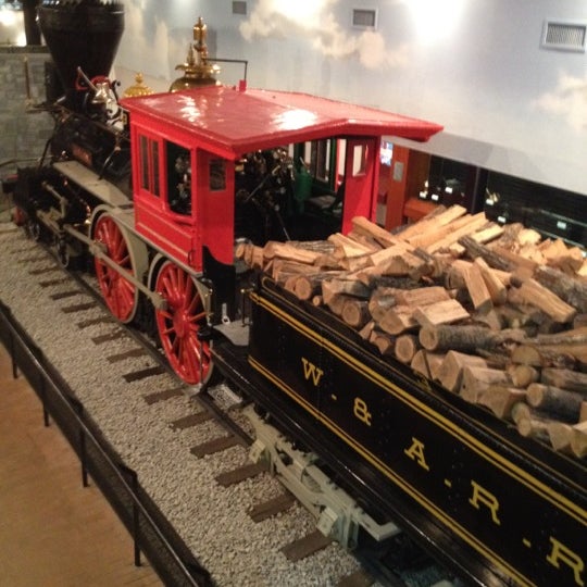 Das Foto wurde bei Southern Museum of Civil War and Locomotive History von Rose D. am 2/25/2012 aufgenommen