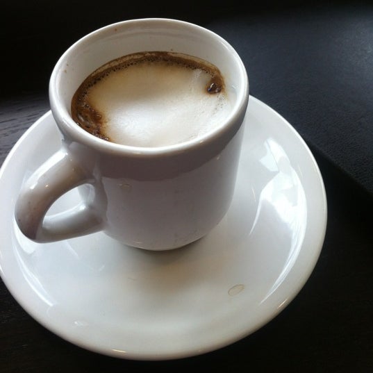 Снимок сделан в Tynan Coffee &amp; Tea пользователем Paul S. 3/14/2012