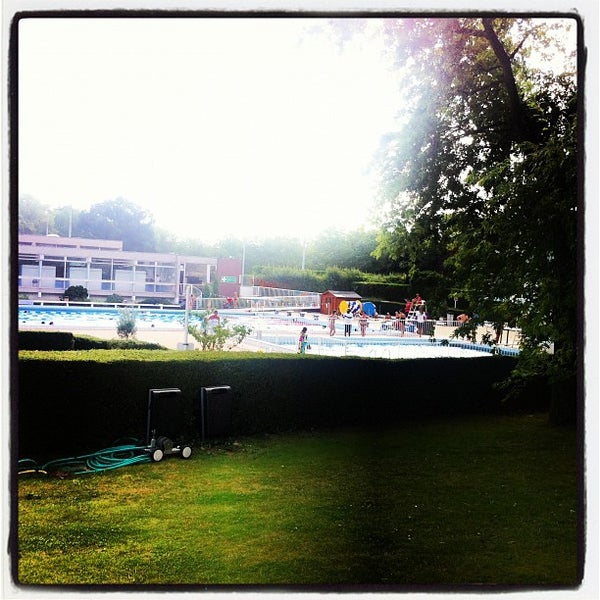 Photos At Piscine De La Grenouillere Parc De Sceaux Châtenay