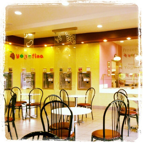 Yogofina Frozen Yogurt 8 tips from 142 visitors