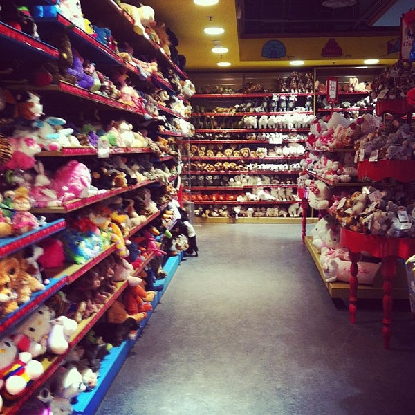 Dundrum toy best sale shop