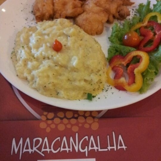 Photo taken at Restaurante Maracangalha by Augusto Cézar C. on 7/18/2012