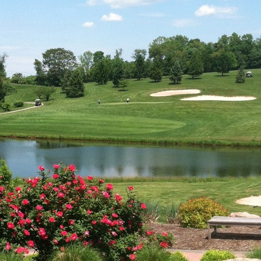 Foto diambil di Spring Hollow Golf Club oleh Brad O. pada 5/13/2012