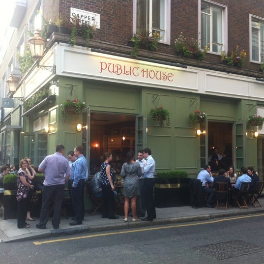 Fitzrovia Belle Bar in London