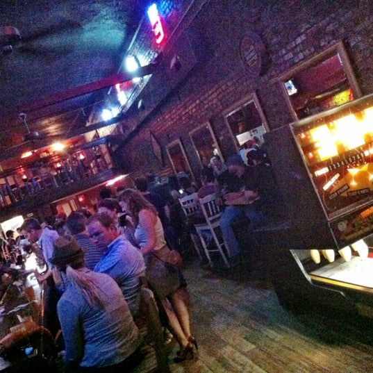 9/8/2012 tarihinde Gregory W.ziyaretçi tarafından ABC the Tavern'de çekilen fotoğraf