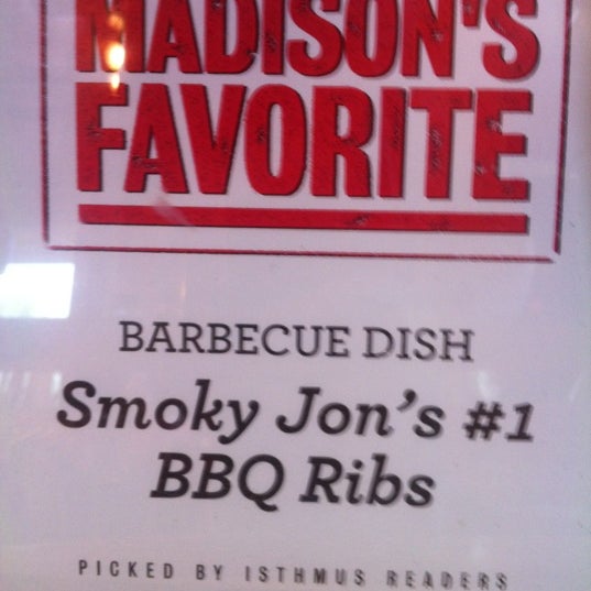 Foto tomada en SMOKY JON’S #1 BBQ  por Terry el 5/6/2012