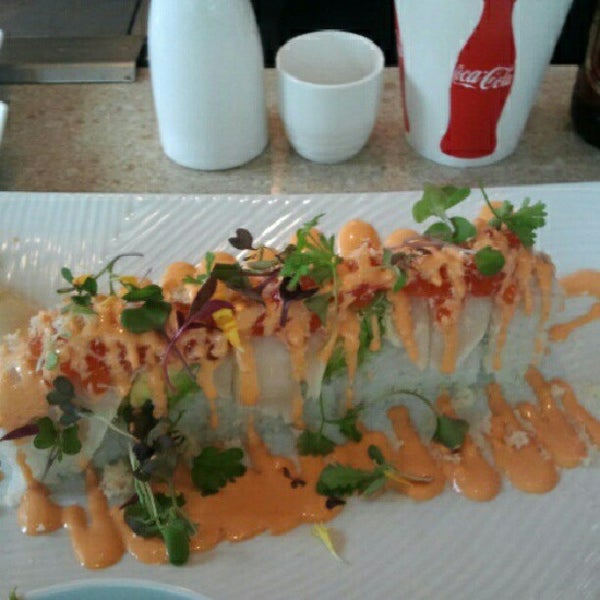7/15/2012 tarihinde Jo G.ziyaretçi tarafından Desaki Japanese Restaurant'de çekilen fotoğraf