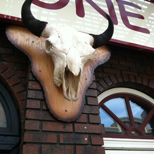 6/3/2012 tarihinde Salvatore A.ziyaretçi tarafından LoneStar Bar &amp; Grill'de çekilen fotoğraf