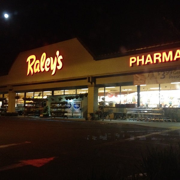 Photo taken at Raley&#39;s by Jay Z. on 4/6/2012