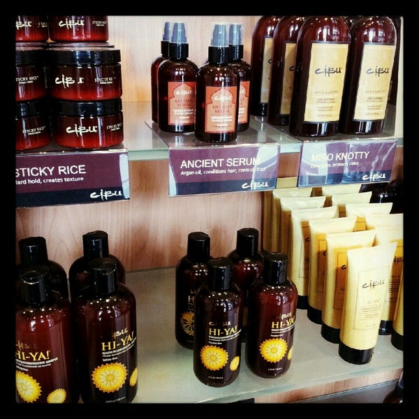 Bubbles Salon 1 tip from 91 visitors