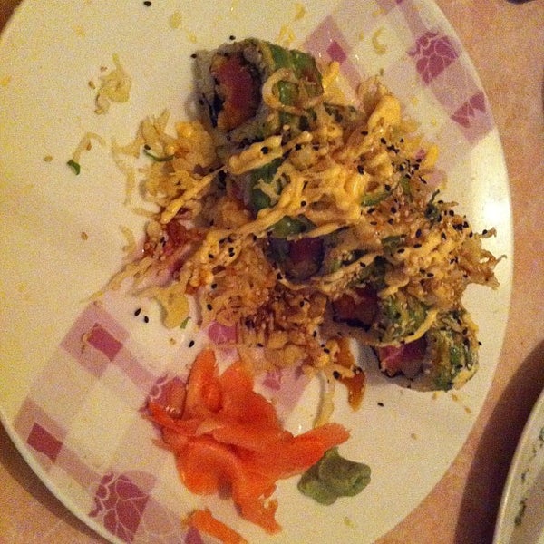 Photo taken at Sakura Sushi Japanese Restaurant by Danielle O. on 7/22/2012