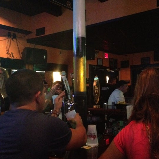 Foto tomada en Pub 46 Sports Bar &amp; Grill  por Kristina el 8/24/2012
