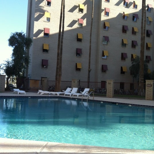 Cholla Apartments 909 S Terrace Rd