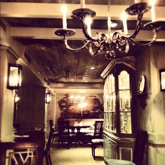 Photo taken at Bernards Inn by Evan R. on 7/30/2012