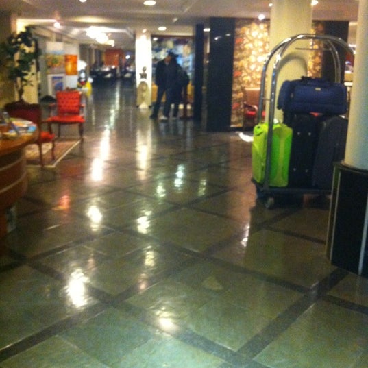 Photo taken at Hotel Rafain Centro by Andressa O. on 7/12/2012