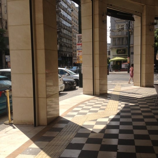 4/28/2012 tarihinde Adel B.ziyaretçi tarafından Melia Athens Hotel'de çekilen fotoğraf