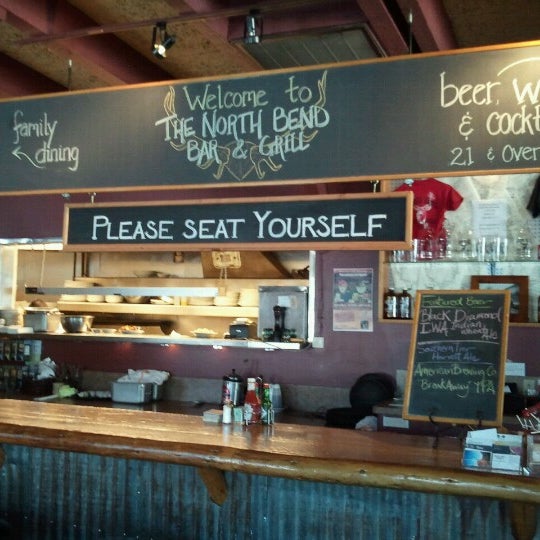 Foto diambil di North Bend Bar and Grill oleh David S. pada 8/16/2012