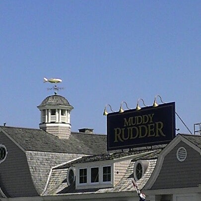 Das Foto wurde bei Muddy Rudder Restaurant von Matt H. am 9/7/2012 aufgenommen
