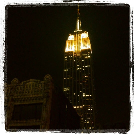 Photo taken at Courtyard by Marriott New York Manhattan/Fifth Avenue by Vincent N. on 3/20/2012