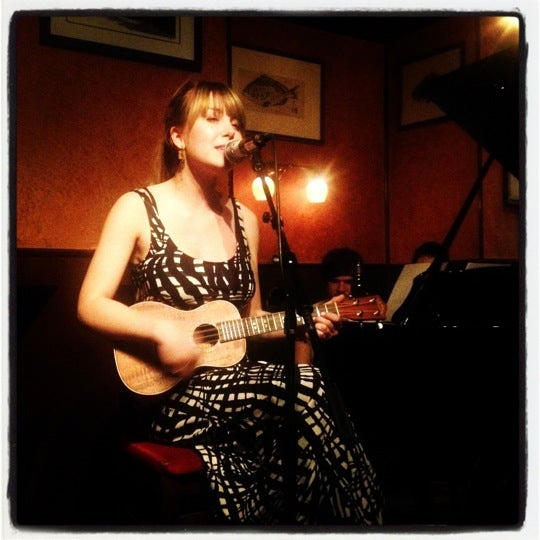 Foto diambil di Caffe Vivaldi oleh Carmen d. pada 5/23/2012