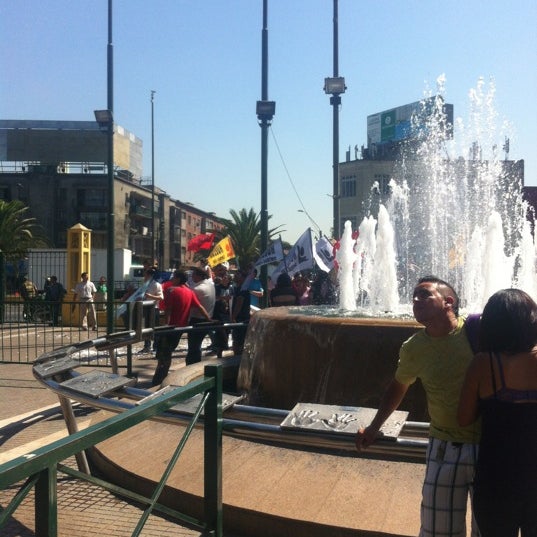 Das Foto wurde bei Mall Paseo Arauco Estación von Santiago F. am 3/7/2012 aufgenommen