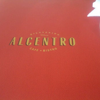 Das Foto wurde bei Alcentro Cafe Bistro von Karen G. am 3/3/2012 aufgenommen