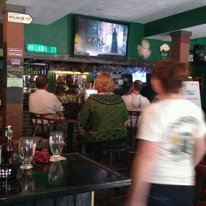 6/30/2012에 Anne W.님이 Flanagans Irish Pub에서 찍은 사진