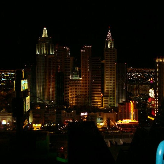 รูปภาพถ่ายที่ Skylofts at MGM Grand โดย Jeffrey M. เมื่อ 5/5/2012