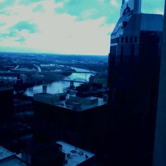 2/16/2012 tarihinde Kara H.ziyaretçi tarafından Nashville City Club'de çekilen fotoğraf