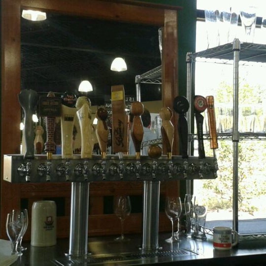 Photo taken at Triangle Wine Company - Morrisville by Flores N. on 4/26/2012
